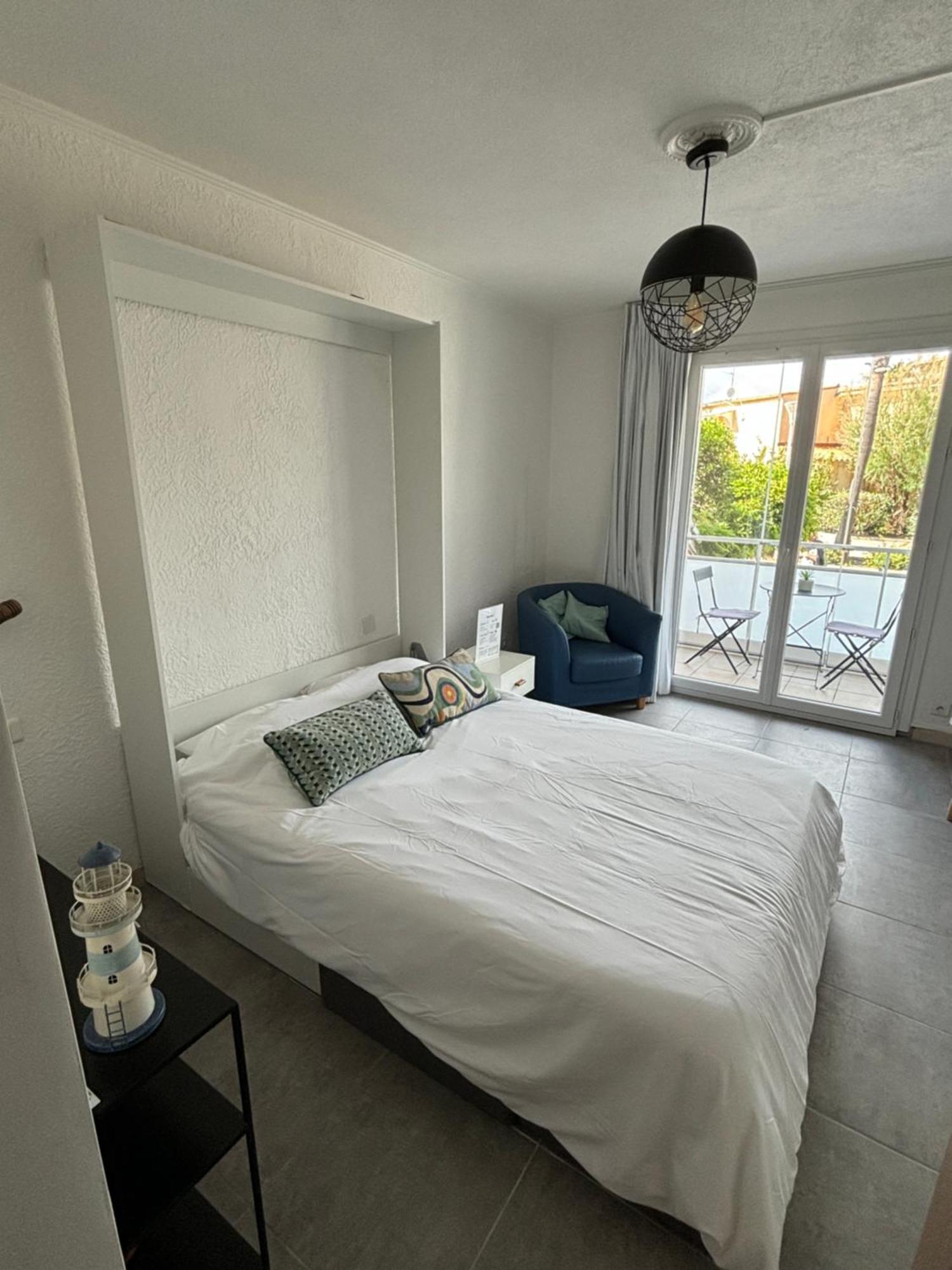 Studio Spacieux Avec Patio En Centre Ville Cavalaire-sur-Mer Dış mekan fotoğraf